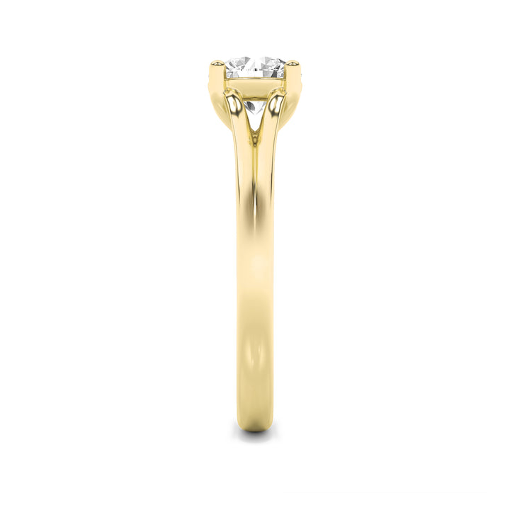 2Cttw Round Shaped Lab Grown Diamond (F/VS) SplitShank Solitaire Engagement Ring in 14K Gold