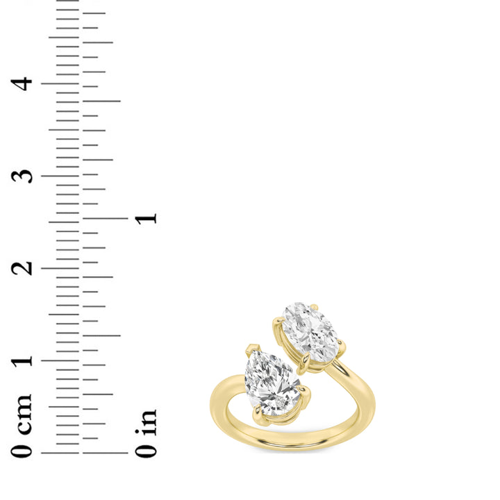 3CTW Oval Shaped Lab Grown Diamond (G/VS) Toi et Moi Fashiion Ring in 14K Gold