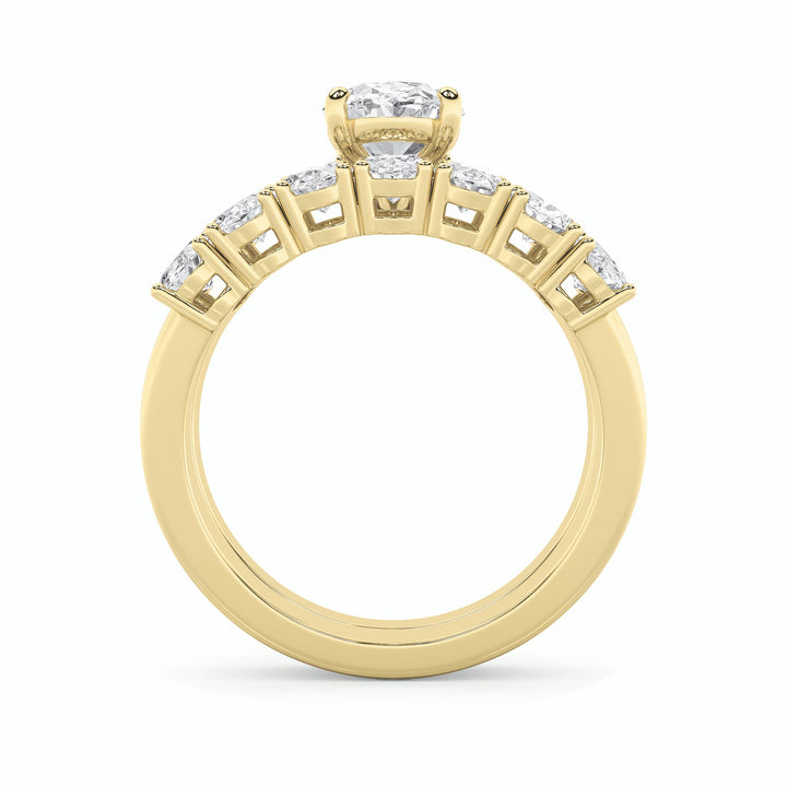 3.5Cttw Oval Shaped Lab Grown Diamond (G/VS) Bridal Set with Matching Band and  Ring in 14K Gold