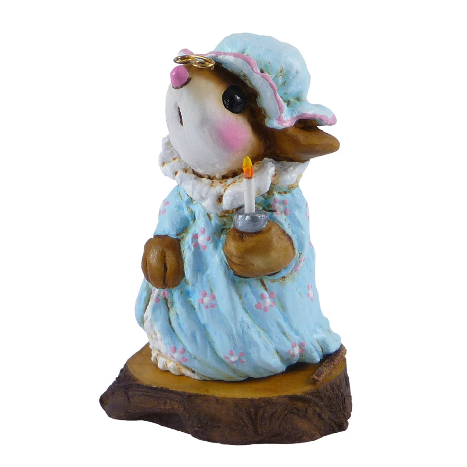 Nightie Mouse